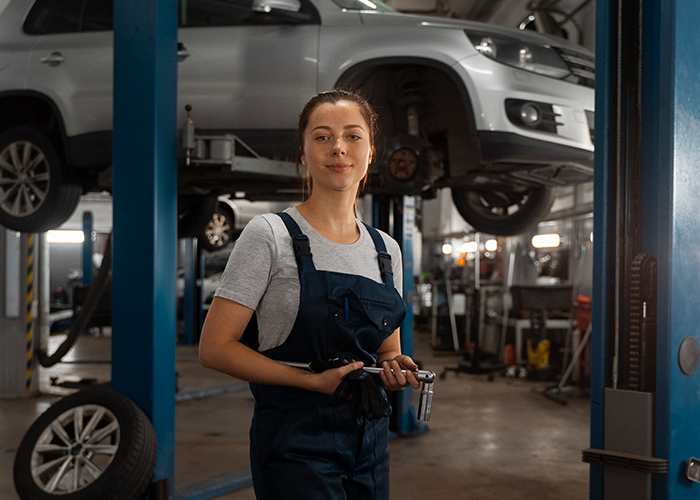 Celebrando as Mulheres no Setor Automotivo: Quebrando Barreiras e Impulsionando Mudanças