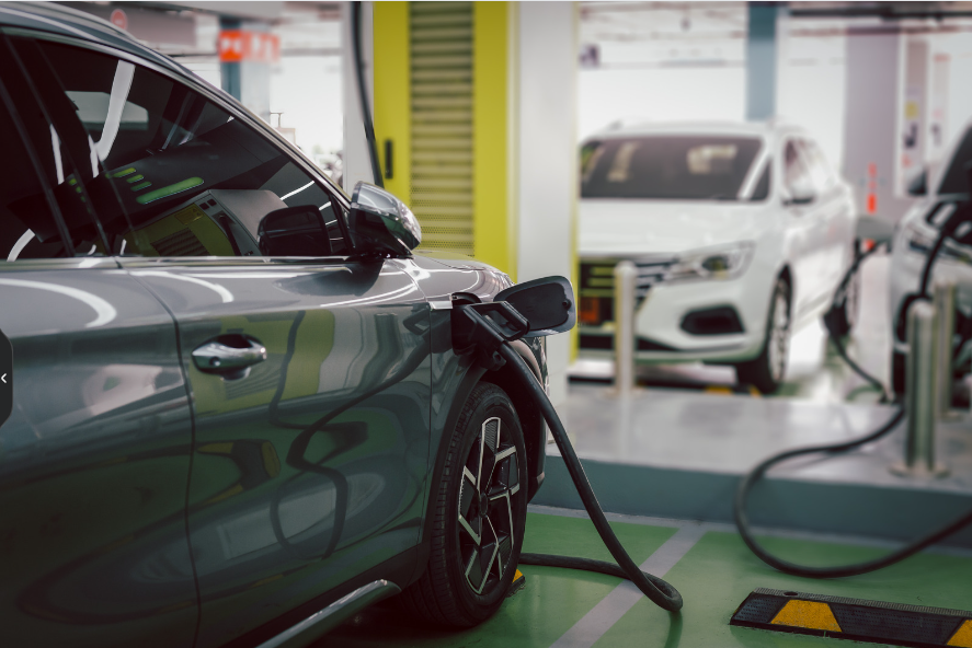 Novas Regras para Garagens com Carregadores de Carros Elétricos: Avanço na Segurança ou Obstáculo à Mobilidade Sustentável?
